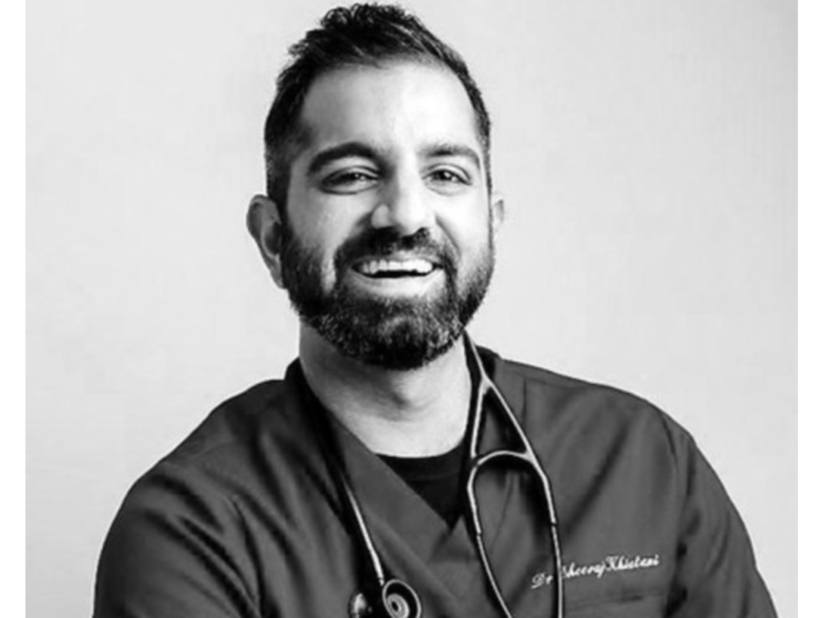Dr. Dheeraj Khiatani