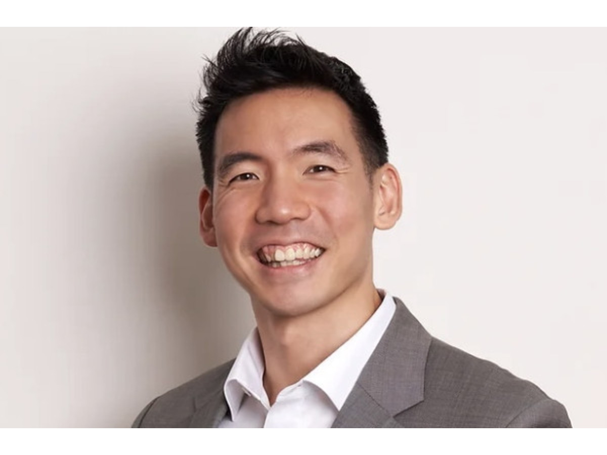 Dr. Tim Ooi 